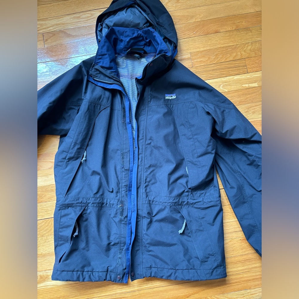 Men’s Patagonia jacket, size M